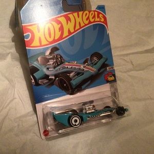 Mattel Hot Wheels Treasure Hunt  MADFAST